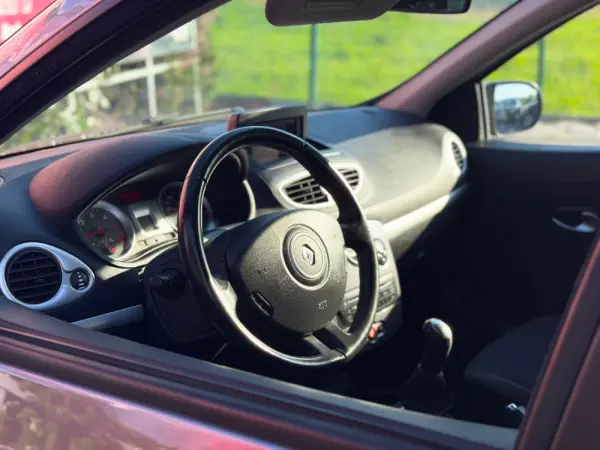 Renault Clio 1.5 dCi Confort 89g 2