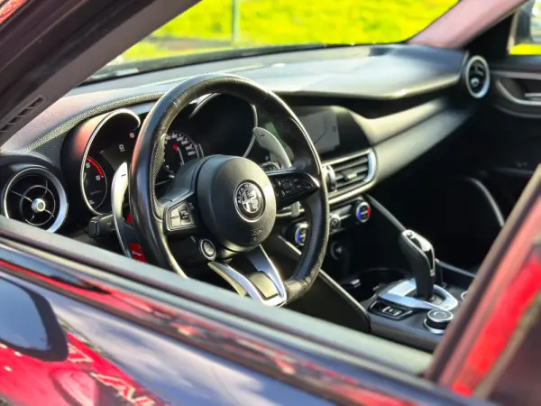 Alfa Romeo Giulia 2.2 D Sprint AT8 2