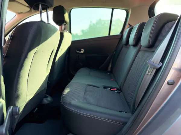 Renault Clio 1.5 dCi Confort 89g 15