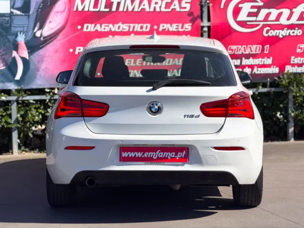 BMW 116 d Line Urban 7
