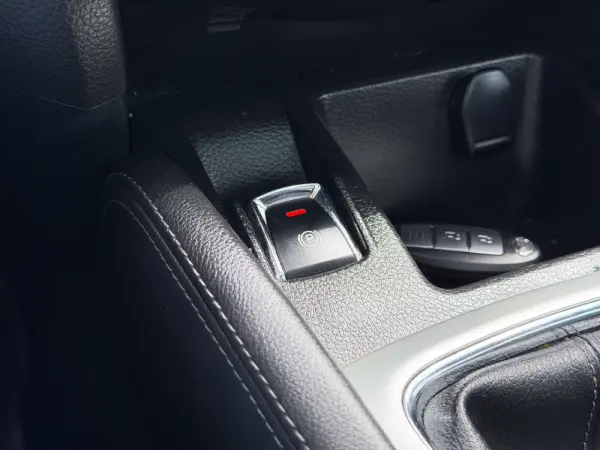 Nissan Qashqai 1.5 dCi Acenta Connect 23