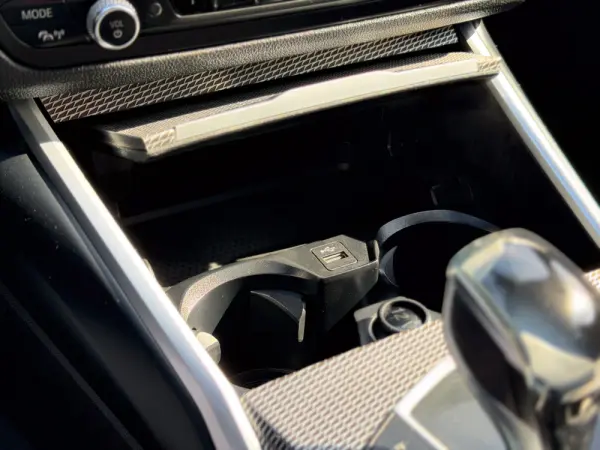 BMW 320 d Pack Desportivo M Auto 23