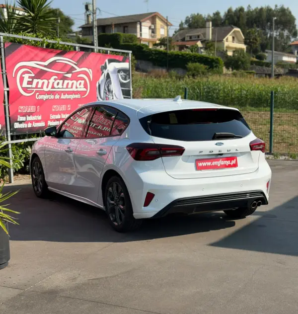Ford Focus 1.0 EcoBoost MHEV ST-Line 12