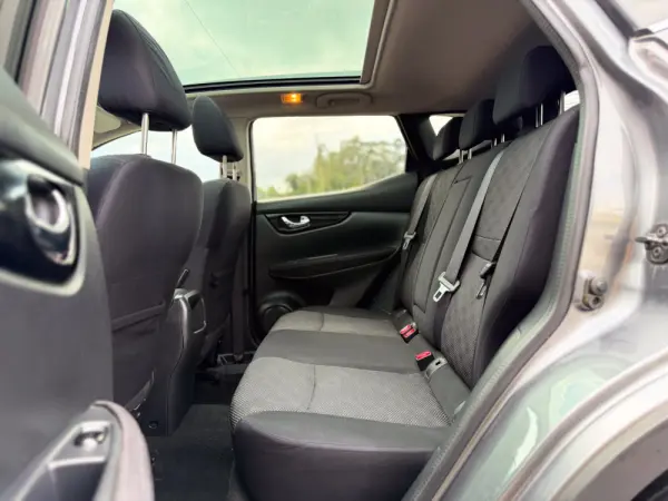 Nissan Qashqai 1.5 dCi Acenta Connect 15