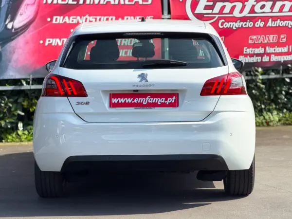 Peugeot 308 1.5 BlueHDi 8