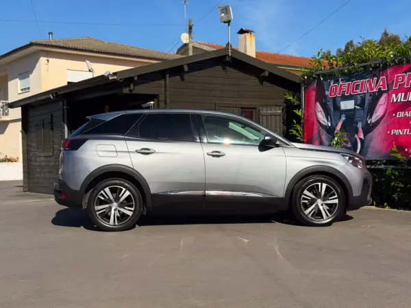 Peugeot 3008 1.5 BlueHDi Active 9