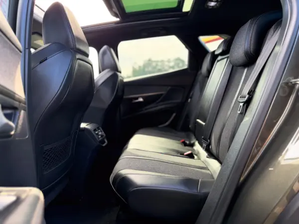 Peugeot 3008 1.5 BlueHDi GT Line EAT8 19