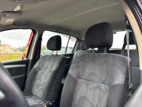 Dacia Sandero 1.5 dCi Confort 13