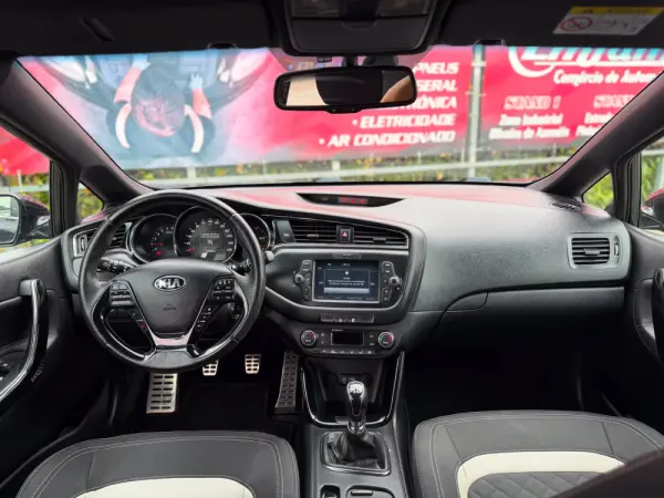 Kia Ceed SW 1.6 CRDi GT Line 13