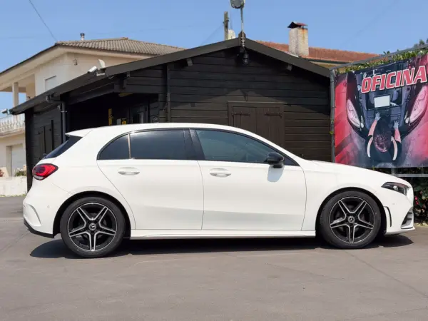 Mercedes-Benz A 180 d AMG Line 11