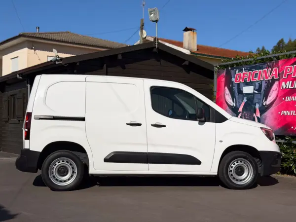 Opel Combo 1.5 CDTi L1H1 Enjoy 10