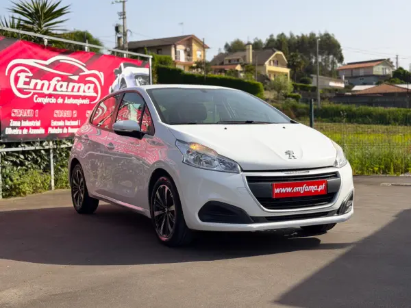 Peugeot 208 1.6 BlueHDi Access 9
