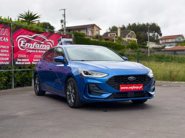 Ford Focus 1.0 EcoBoost MHEV ST-Line 11