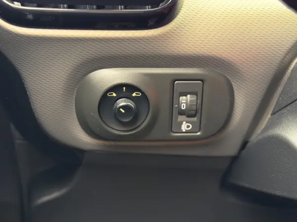 Citroen C4 Cactus 1.6 BlueHDi Feel J17 18