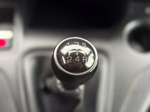 Peugeot Partner BlueHDI 19