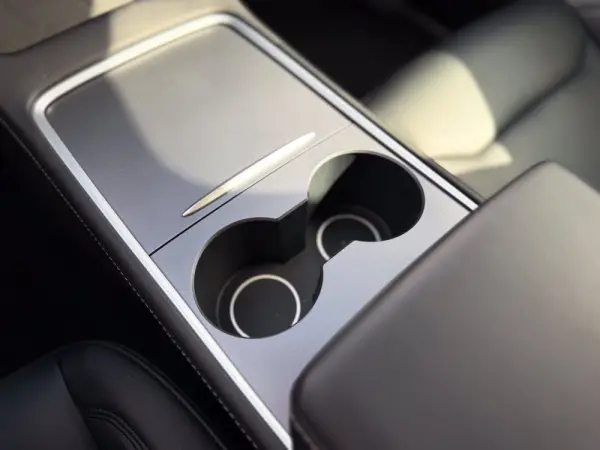 Tesla Model Y Performance Tração Integral 21