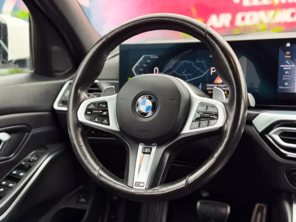 BMW 320 d Pack Desportivo M Auto 21