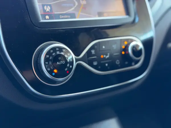 Renault Captur 1.5 dCi Exclusive 23