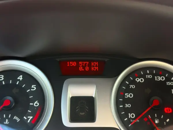 Renault Clio 1.2 16V Confort 15