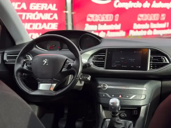 Peugeot 308 SW 1.5 BlueHDi Style 16