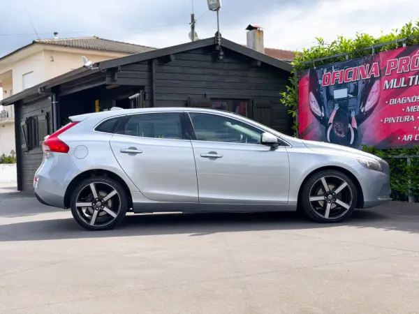 Volvo V40 1.6 D2 Kinetic Eco 9