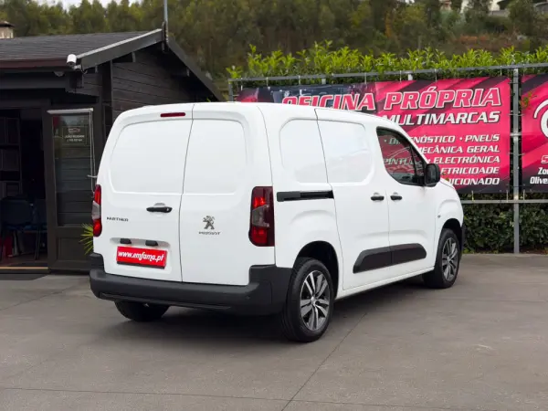 Peugeot Partner BlueHDI 9