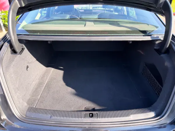 Audi A6 2.0 TDi S-line S tronic 12