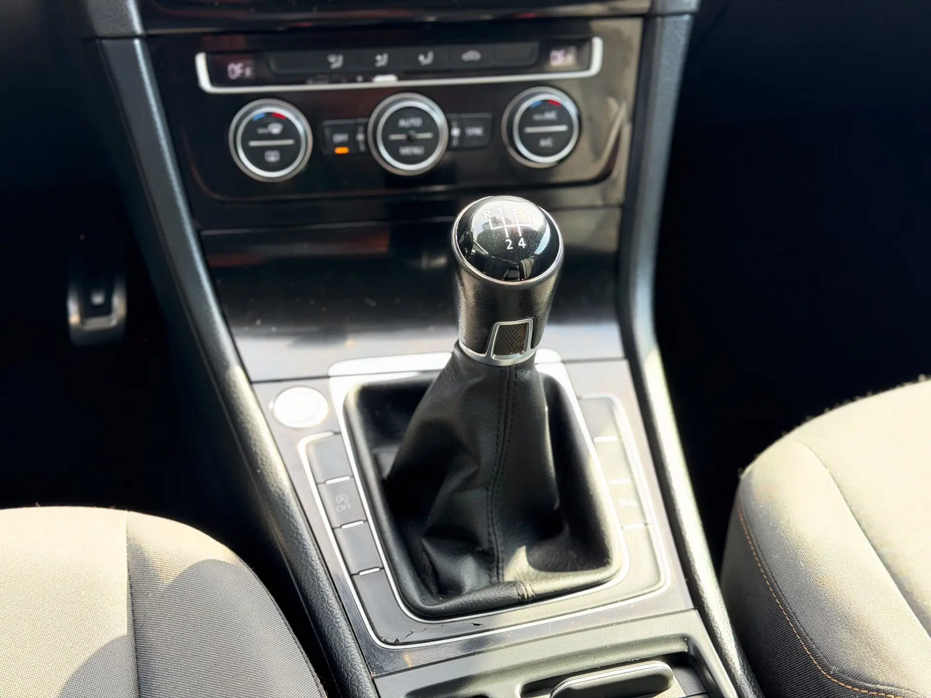 Volkswagen Golf 1.6 TDI BlueMotion Allstar 20