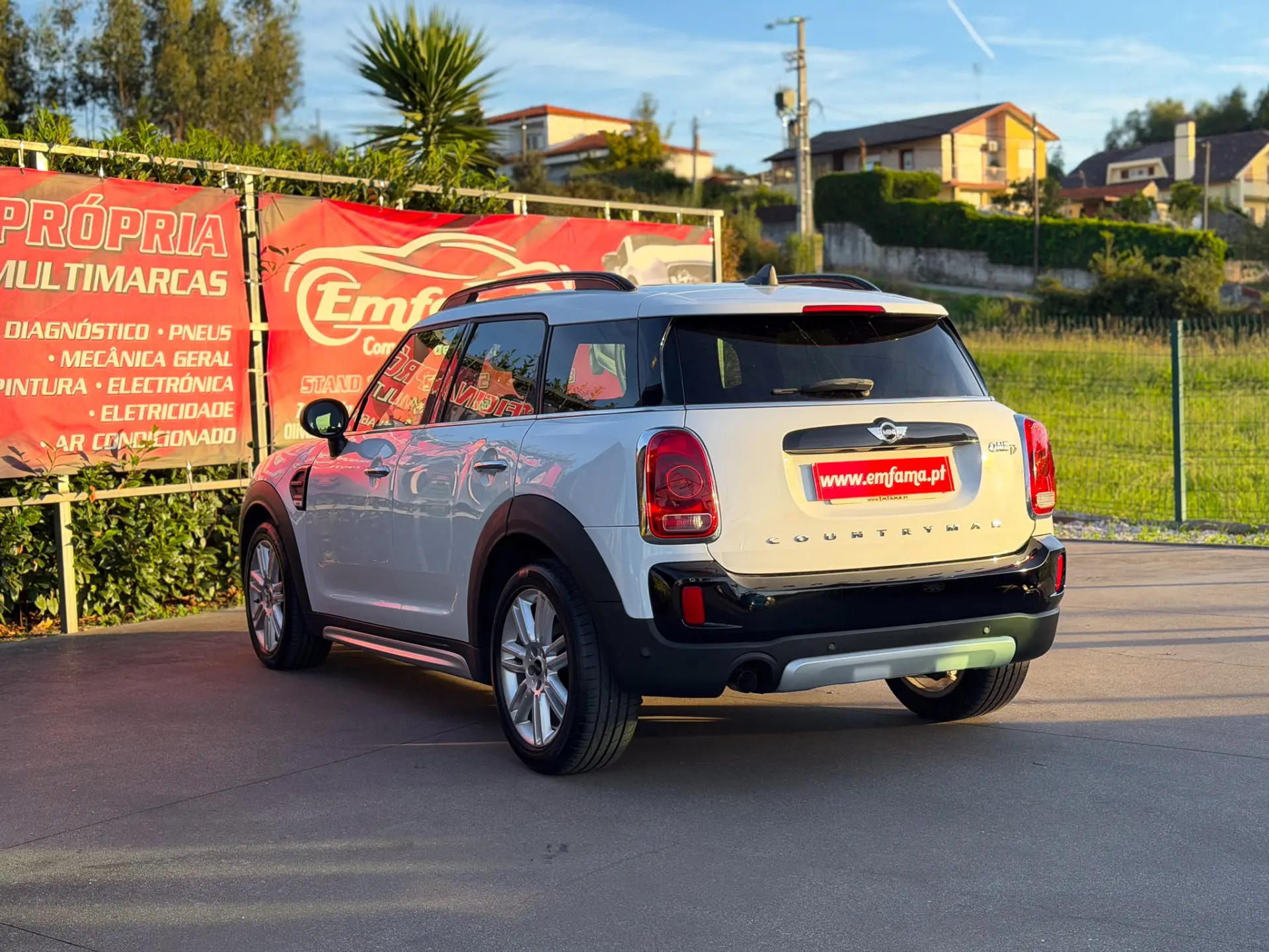 MINI Countryman One D Sport Edition 6