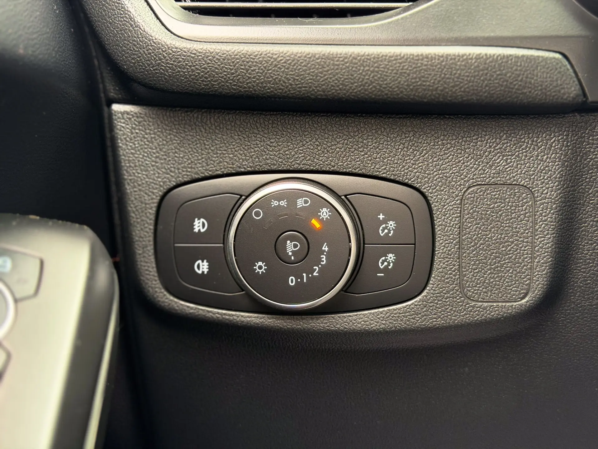 Ford Focus 1.0 EcoBoost MHEV ST-Line 17