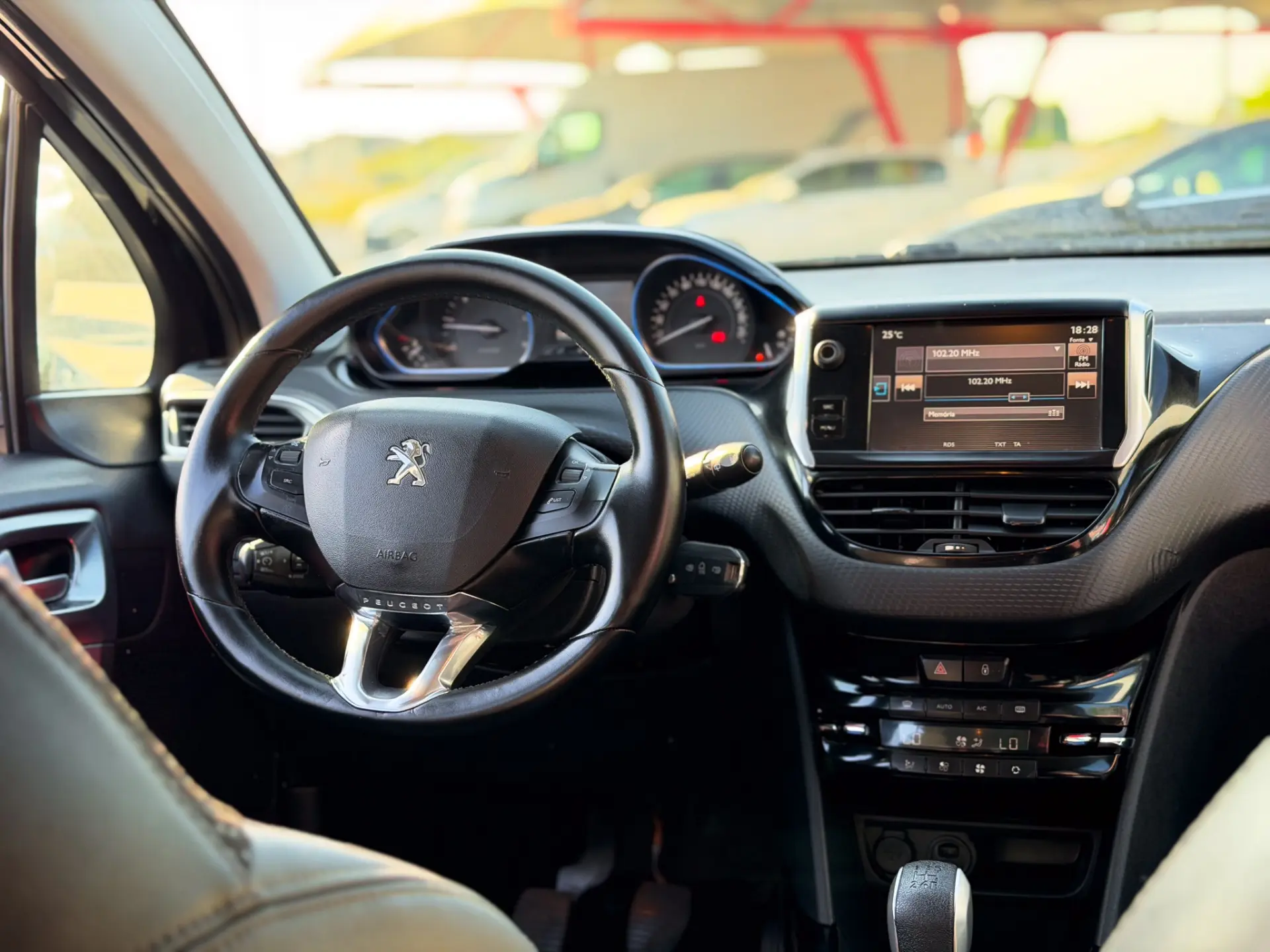 Peugeot 2008 1.6 BlueHDi Active 17
