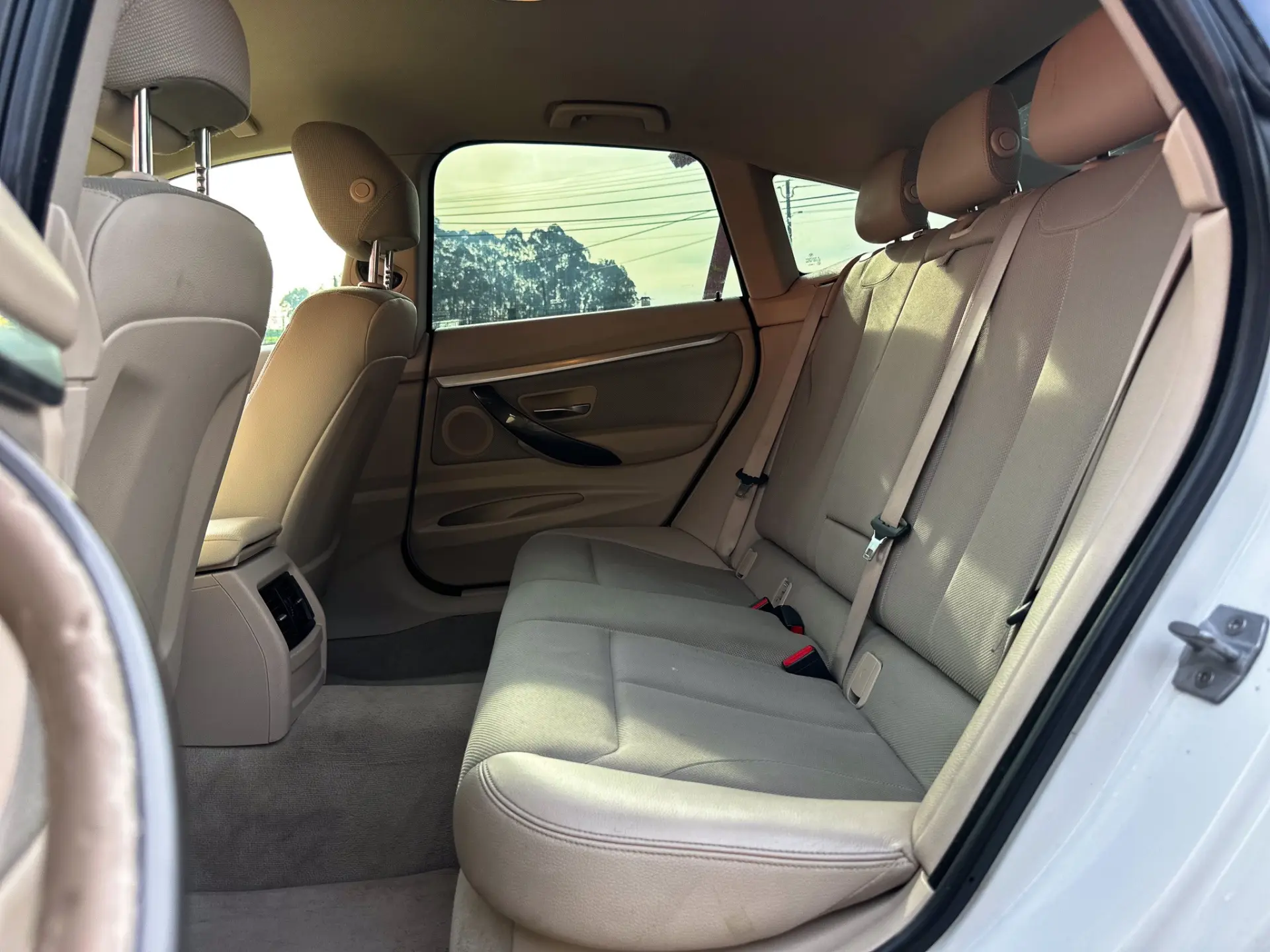 BMW 318 Gran Turismo d Line Modern 15