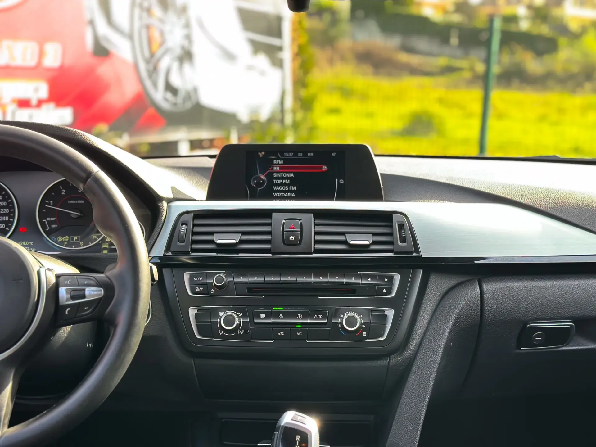 BMW 318 d Auto Line Sport 17