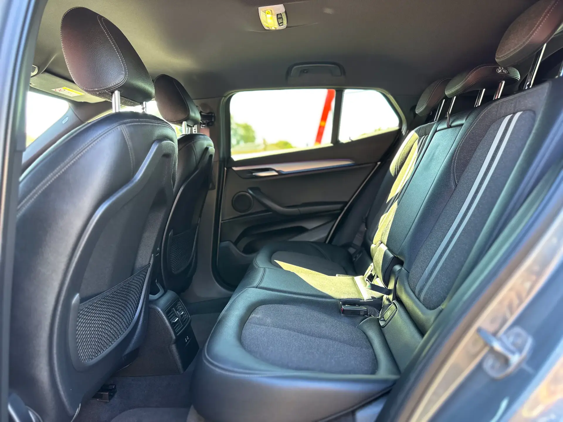 BMW X2 25 e xDrive Pack M 16