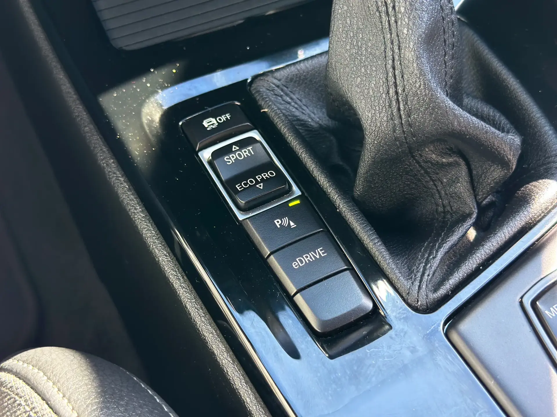 BMW X2 25 e xDrive Pack M 21