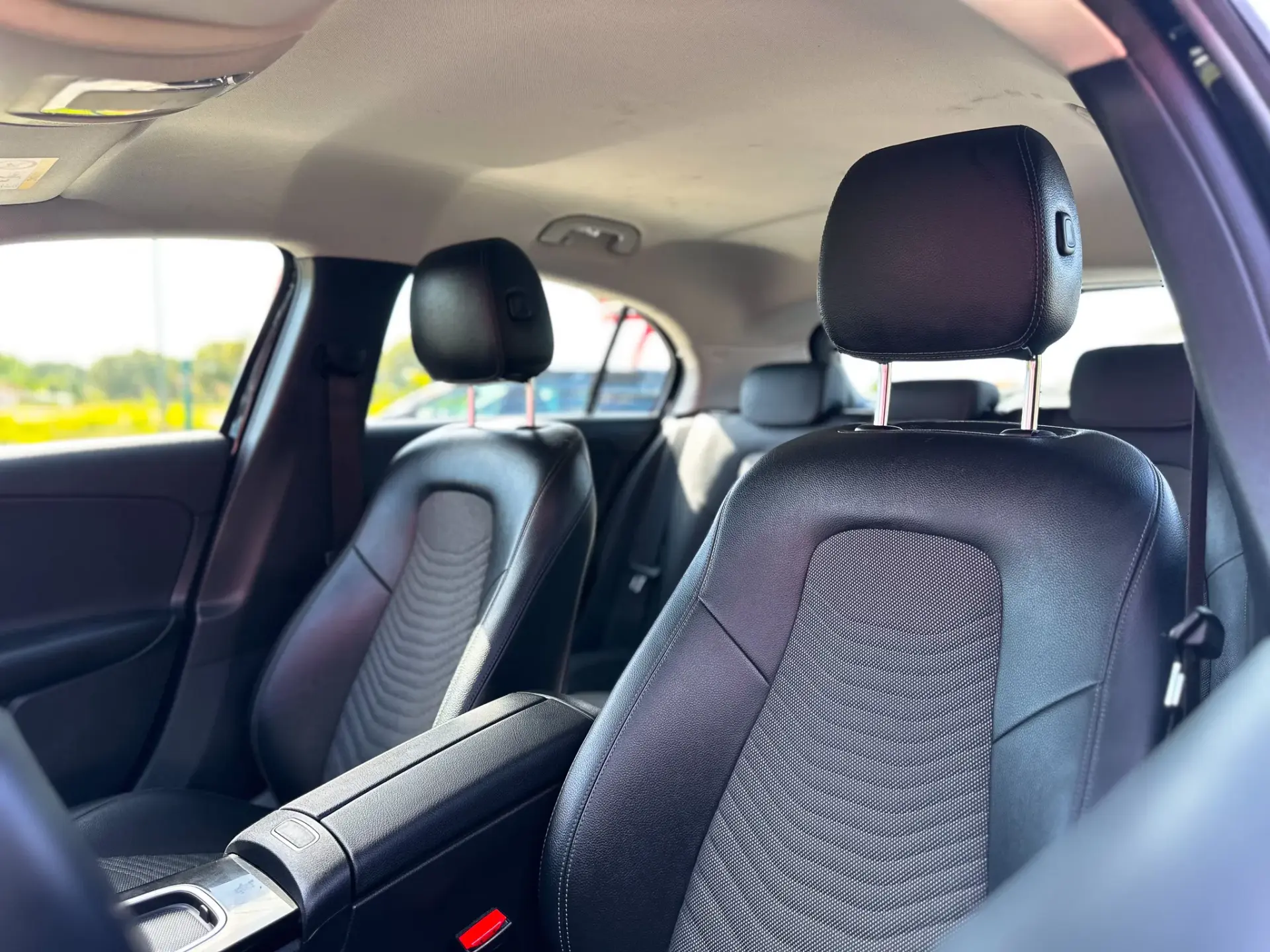 Mercedes-Benz CLA 250 e Style Plus 14