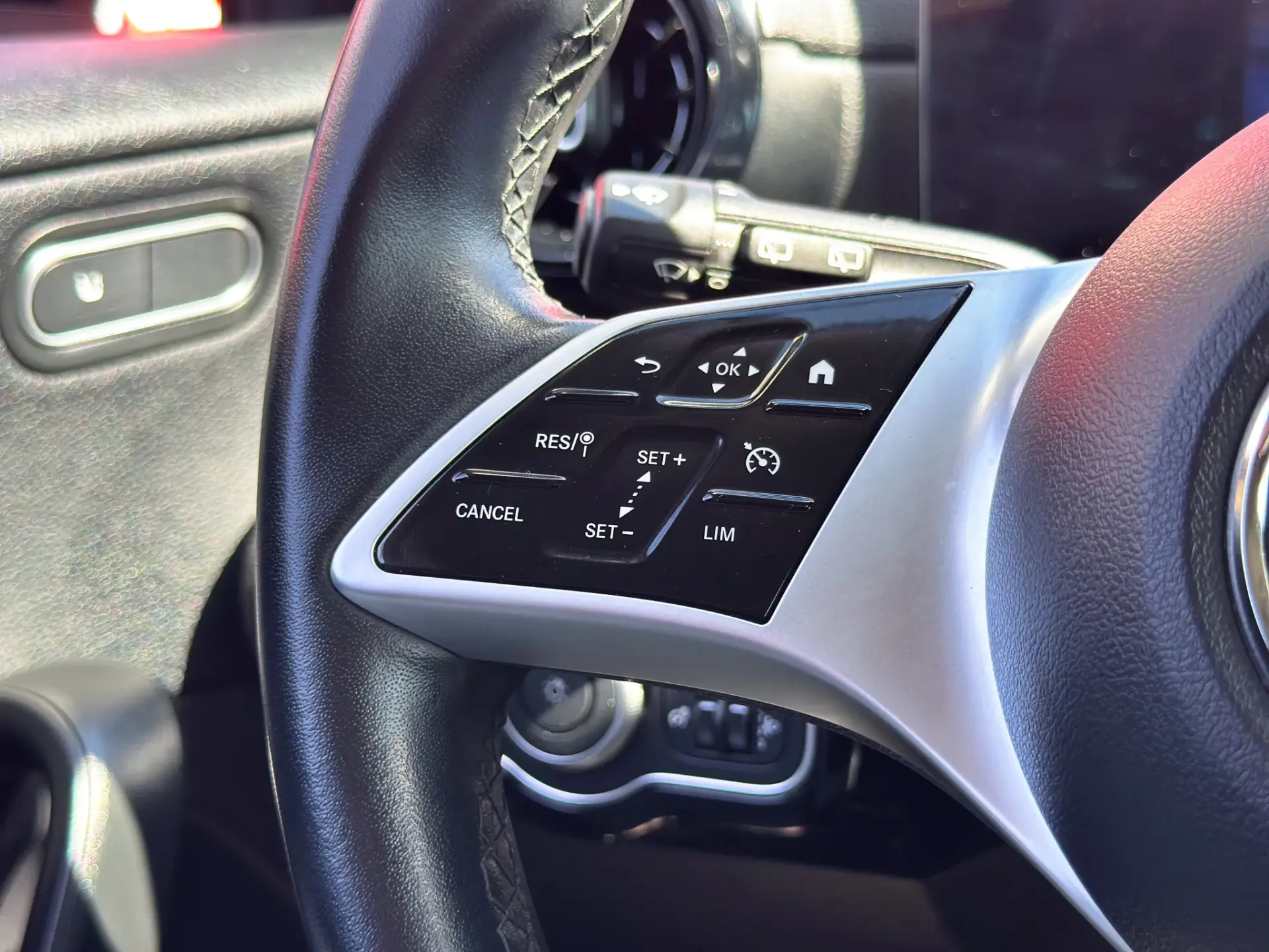 Mercedes-Benz CLA 250 e Style Plus 24