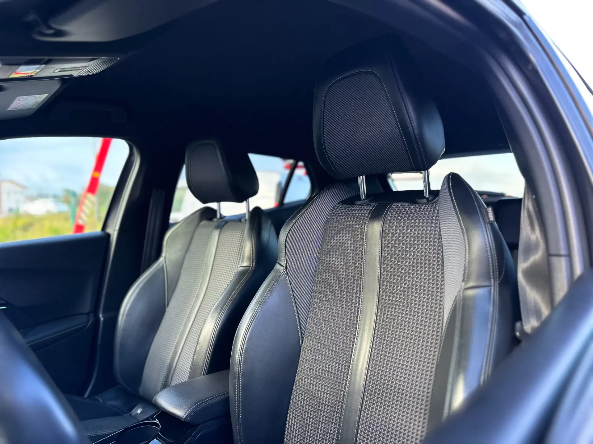 Peugeot 2008 1.5 BlueHDi GT 16