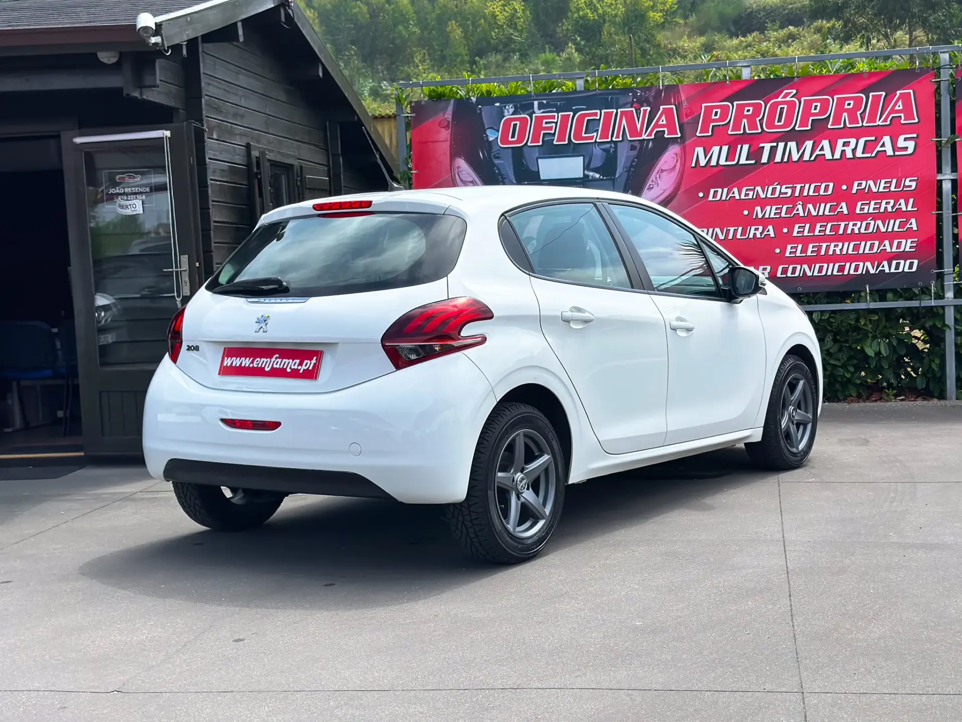 Peugeot 208 1.5 BlueHDi Active 8