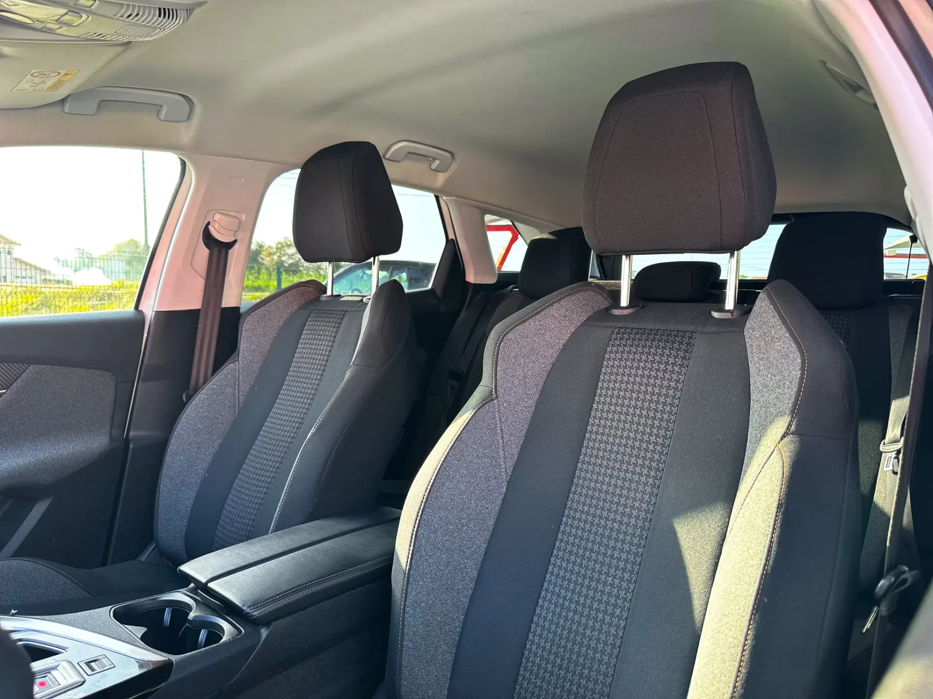 Peugeot 3008 1.5 BlueHDi Allure EAT8 13