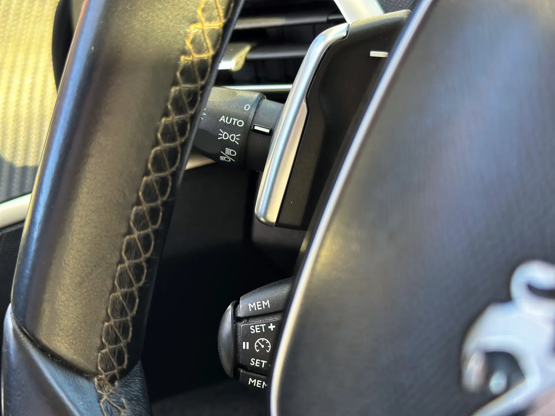 Peugeot 3008 1.5 BlueHDi Allure EAT8 17