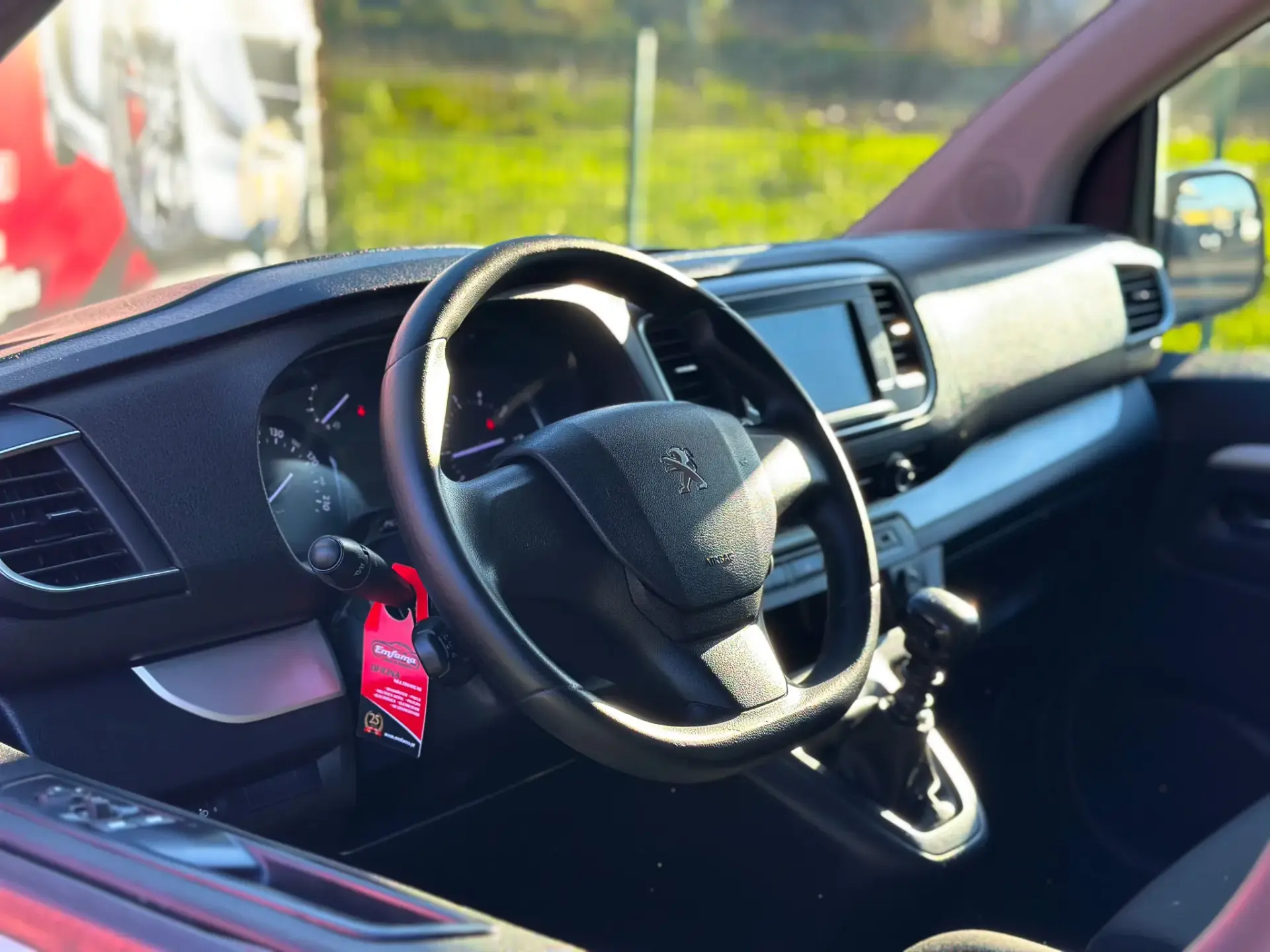 Peugeot Traveller 1.5 BlueHDi L2H1 Standard 2