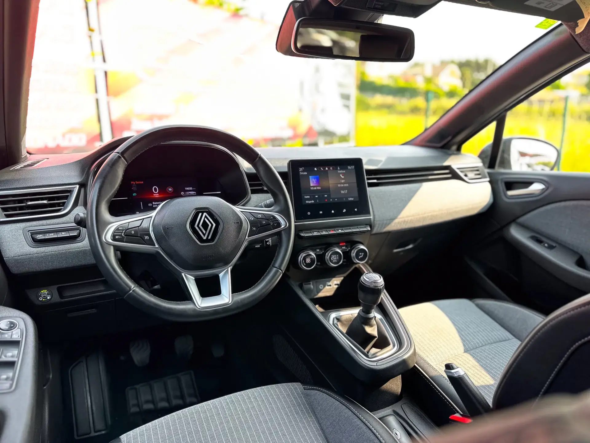 Renault Clio 1.0 LPG Gasolina/gas (GPL) 13
