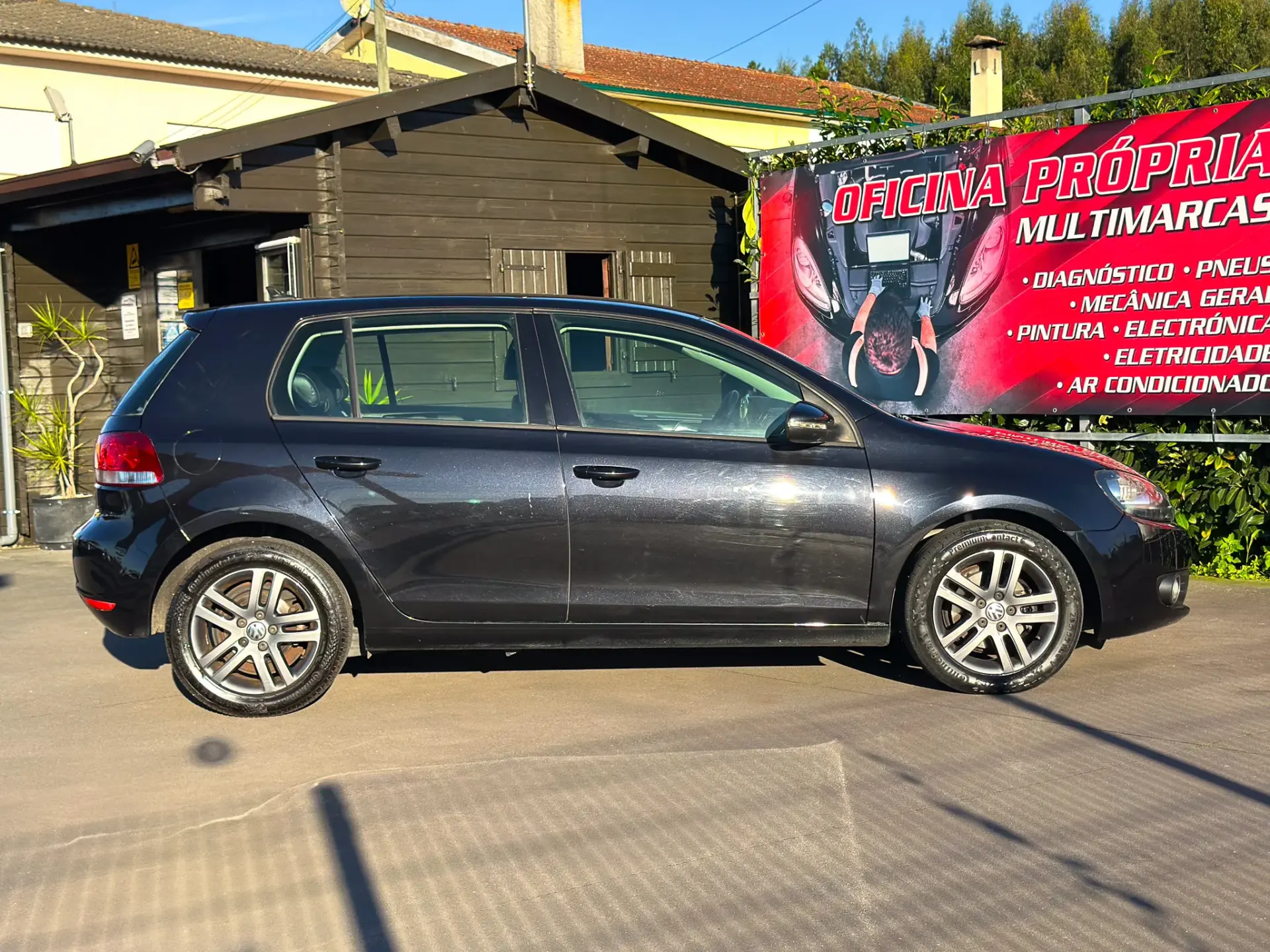 Volkswagen Golf 1.6 TDi Confortline 9