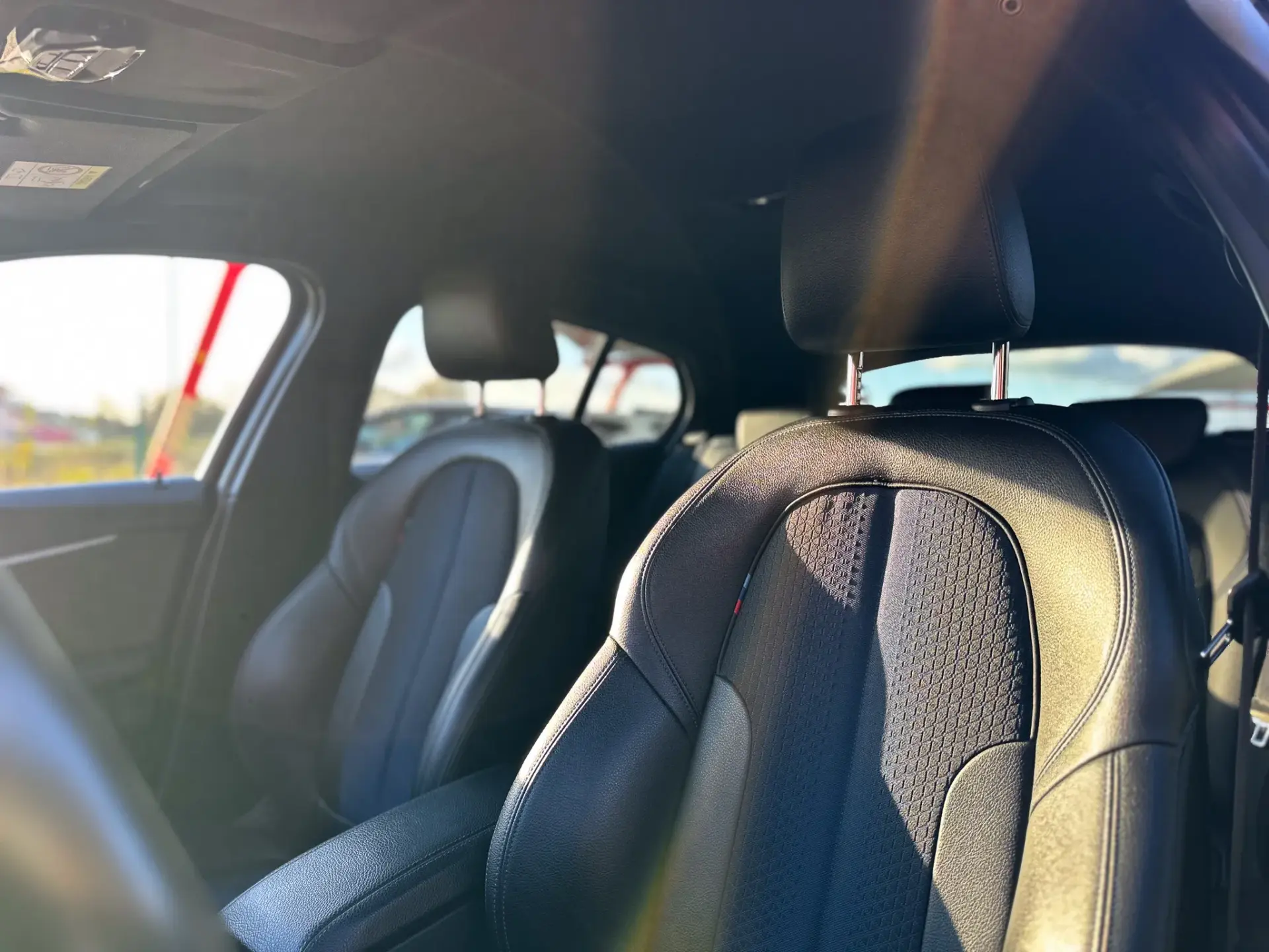 BMW 118 i Pack Desportivo M Auto 14