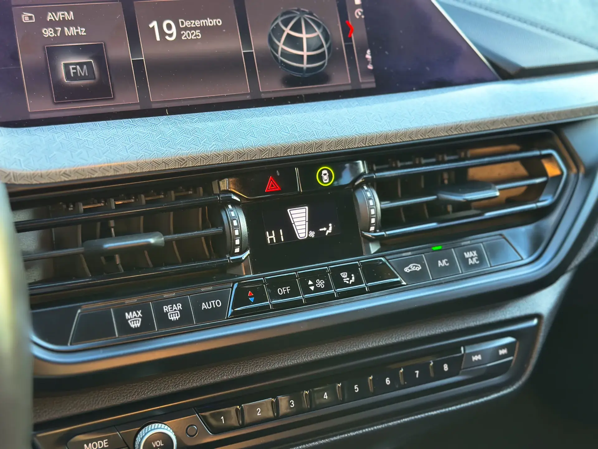 BMW 118 i Pack Desportivo M Auto 17