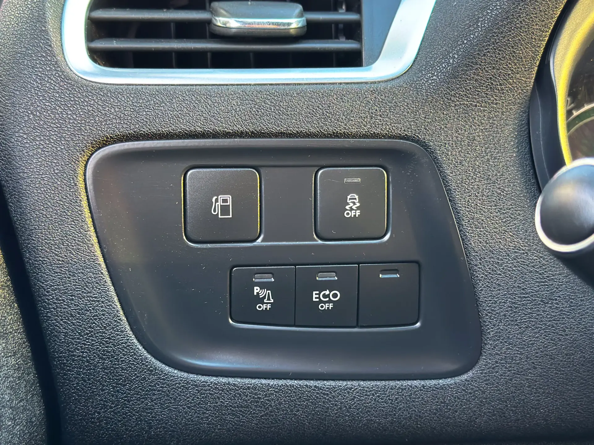 Citroën C4 1.6 BlueHDi Feel EAT6 18