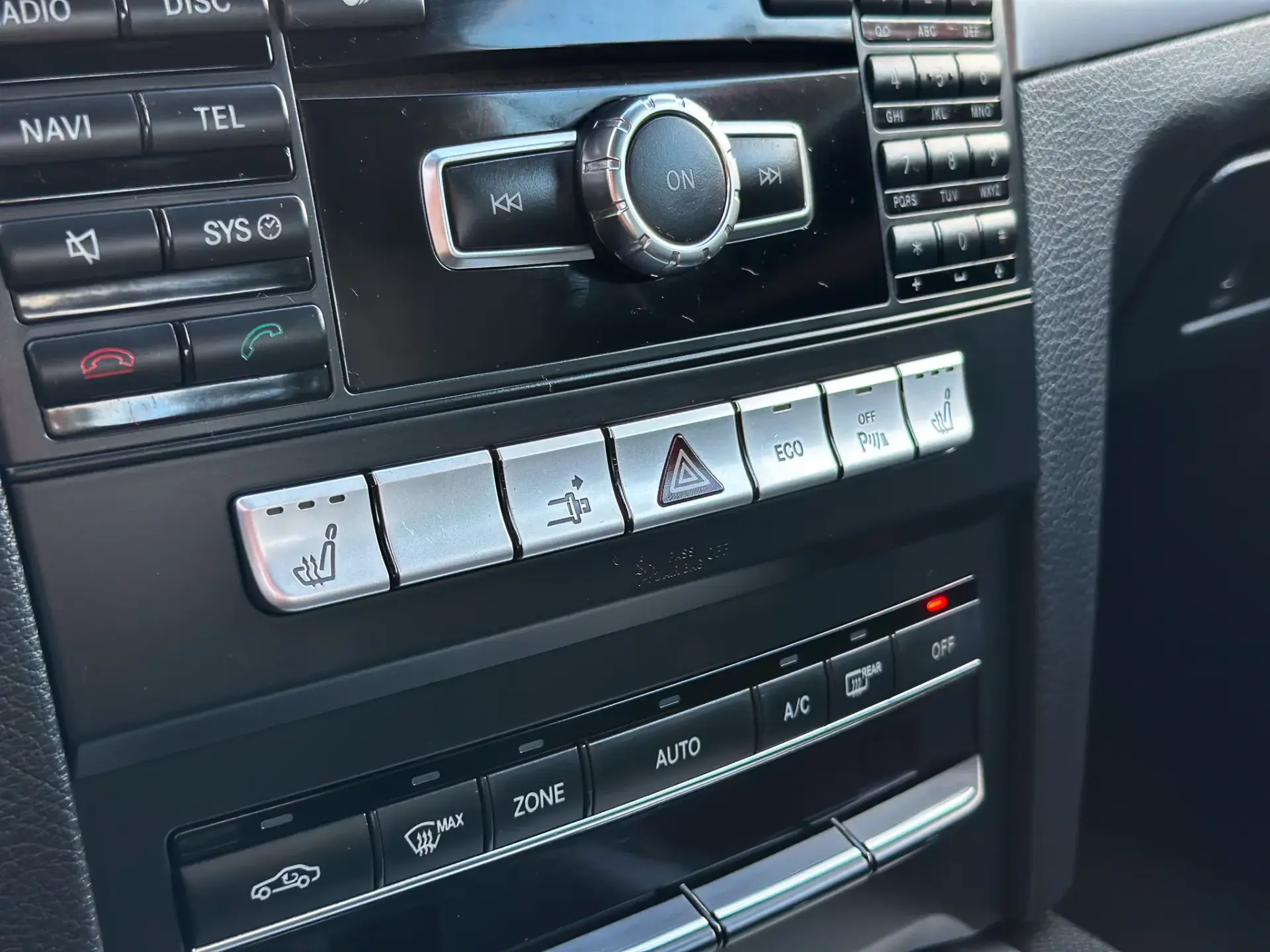 Mercedes-Benz E 220 CDI BlueEfficiency 17