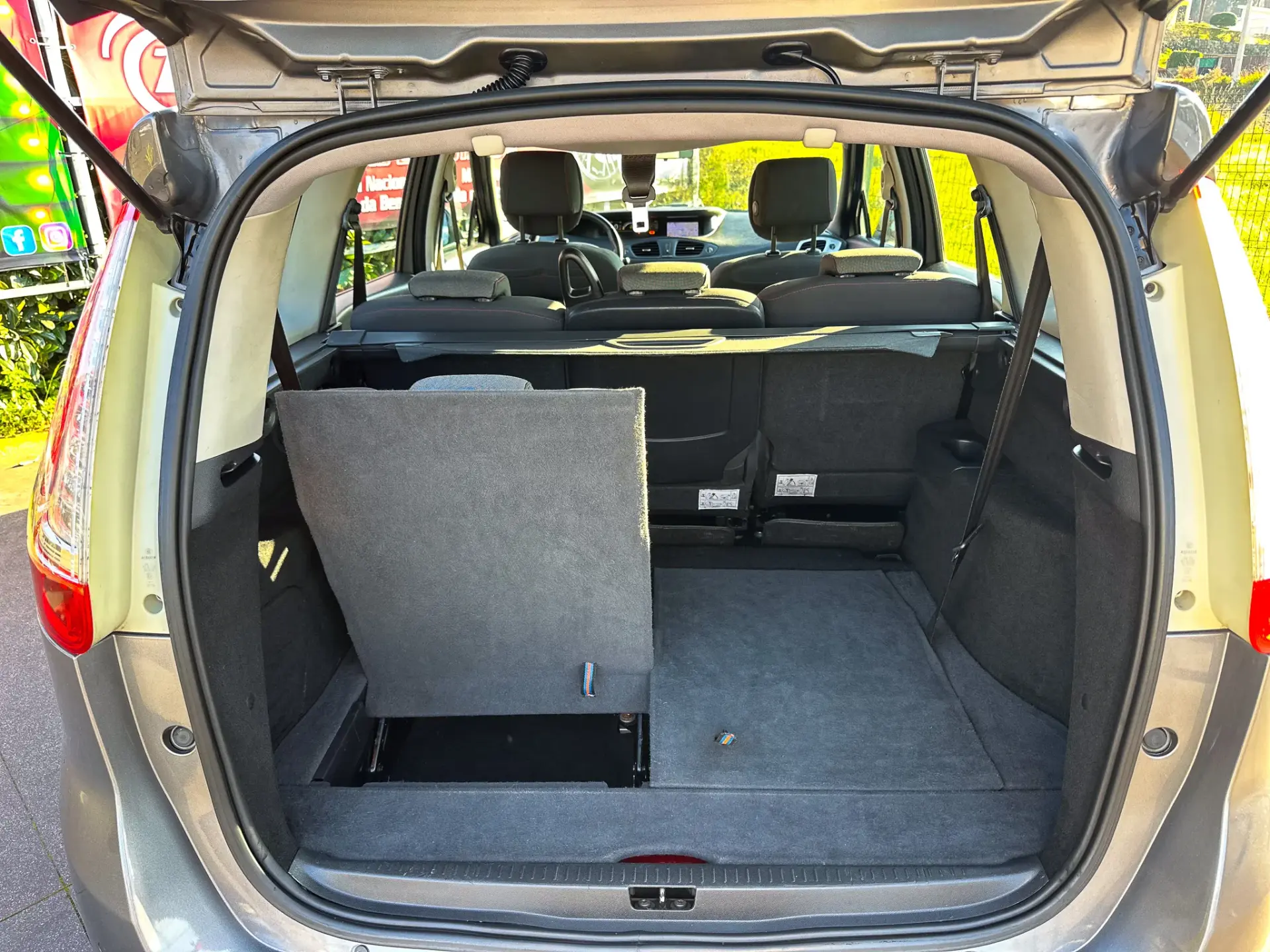 Renault Scénic dCi 110 Expression 11