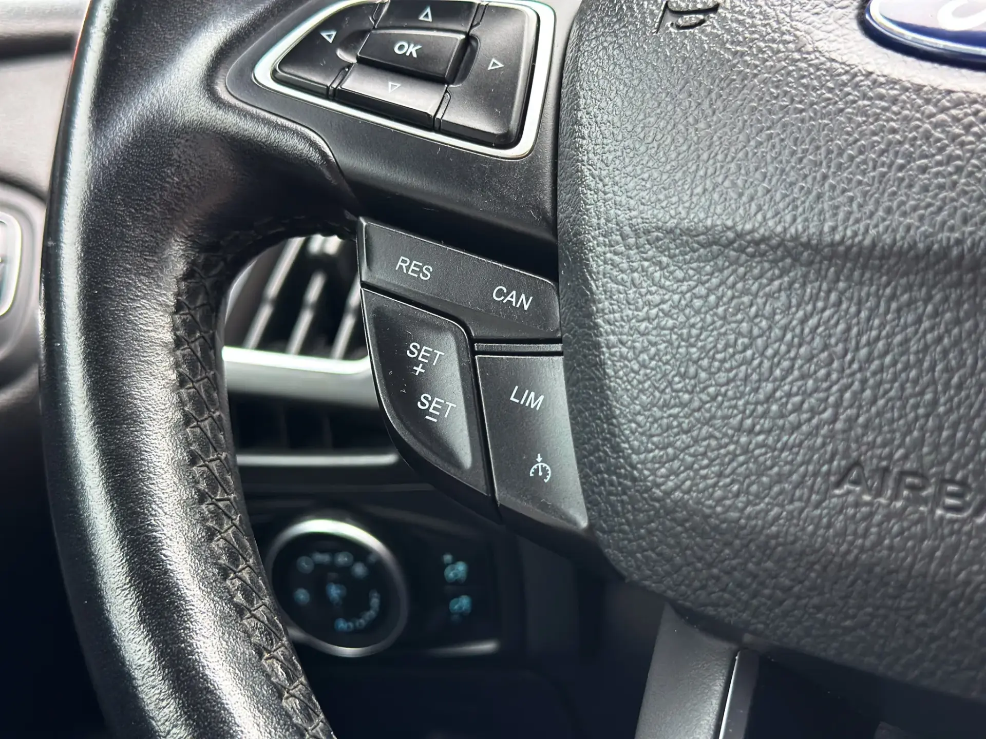 Ford Focus 1.0 EcoBoost Active 22